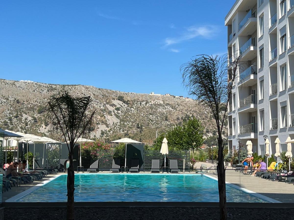Domus Hotel & Apartments Шенджин Экстерьер фото