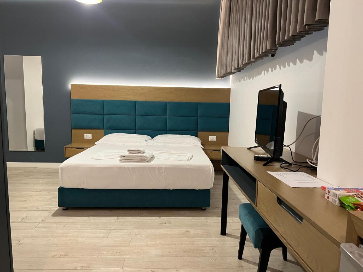 Domus Hotel & Apartments Шенджин Экстерьер фото