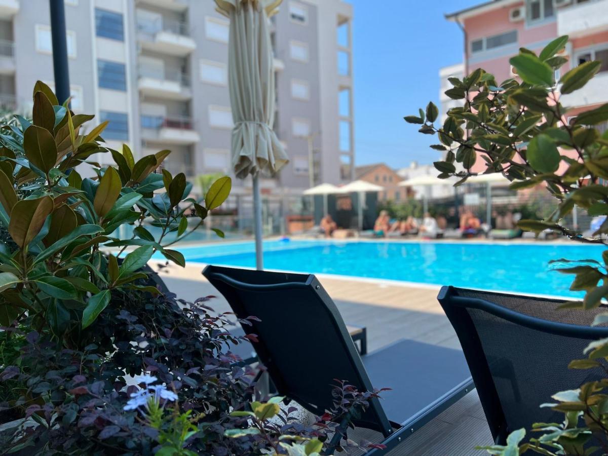 Domus Hotel & Apartments Шенджин Экстерьер фото