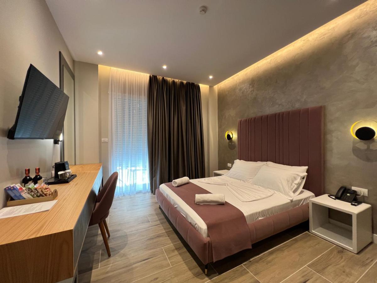 Domus Hotel & Apartments Шенджин Экстерьер фото
