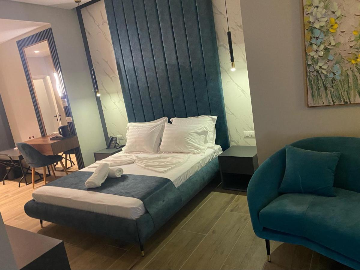 Domus Hotel & Apartments Шенджин Экстерьер фото