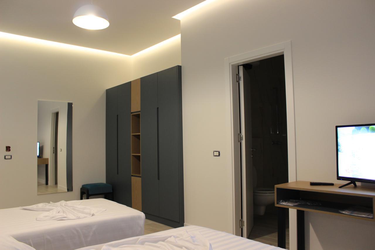 Domus Hotel & Apartments Шенджин Экстерьер фото