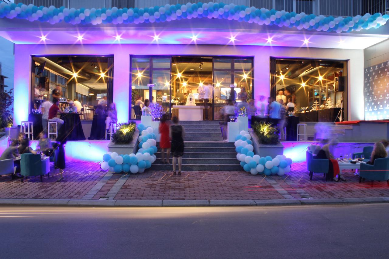 Domus Hotel & Apartments Шенджин Экстерьер фото
