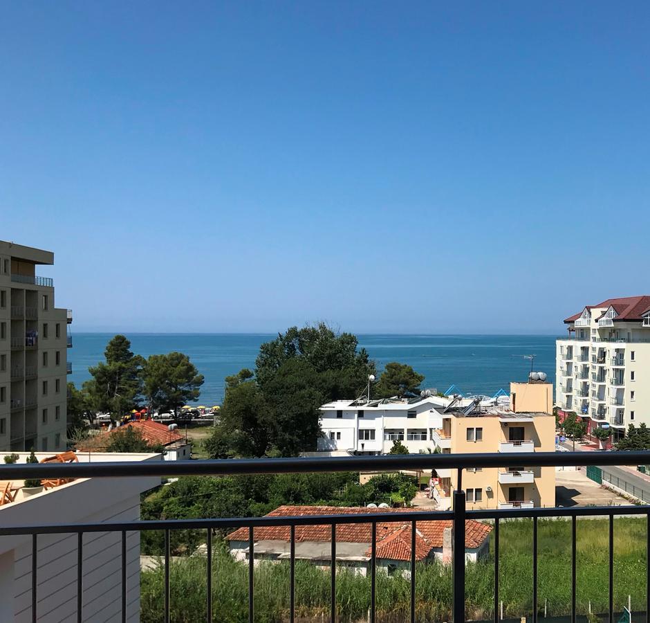 Domus Hotel & Apartments Шенджин Экстерьер фото